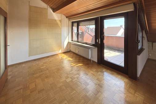 Wohnen-Essen Wohnen-Essen - Dachgeschosswohnung in 70374 Stuttgart mit 90m² kaufen
