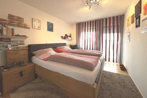 Schlafzimmer - Etagenwohnung in 74080 Heilbronn mit 67m² kaufen