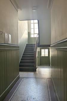 Treppenhaus - Etagenwohnung in 70188 Stuttgart mit 44m² kaufen
