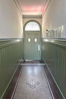 Treppenhaus - Etagenwohnung in 70188 Stuttgart mit 44m² kaufen