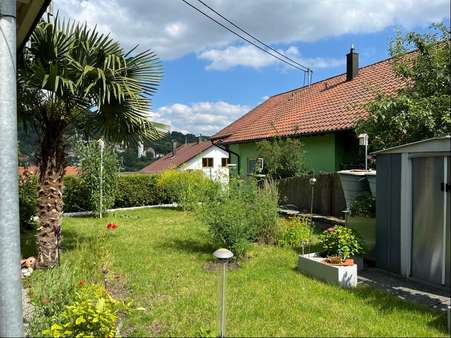 Garten der Erdgeschosswohnung - Mehrfamilienhaus in 71549 Auenwald mit 378m² kaufen