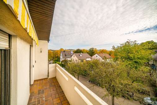 Balkon Ostseite Balkon Ostseite - Dachgeschosswohnung in 71332 Waiblingen mit 87m² kaufen