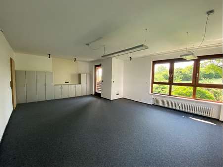 Büro Büro - Büro in 71404 Korb mit 160m² mieten