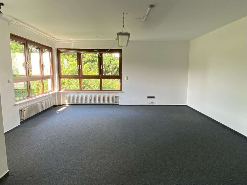 Titelbild Titelbild - Büro in 71404 Korb mit 160m² mieten
