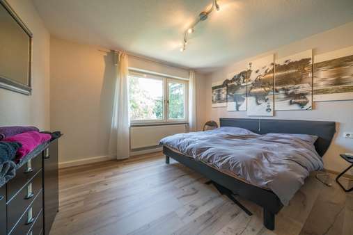 Schlafen Obergeschoss Schlafen Obergeschoss - Zweifamilienhaus in 71334 Waiblingen mit 181m² kaufen