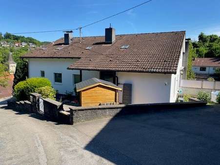 Außenansicht - Zweifamilienhaus in 71579 Spiegelberg mit 296m² kaufen