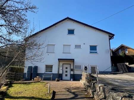 Außenansicht - Zweifamilienhaus in 71579 Spiegelberg mit 296m² kaufen