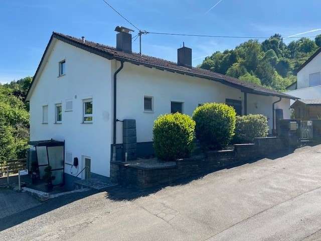Titelbild - Zweifamilienhaus in 71579 Spiegelberg mit 296m² kaufen
