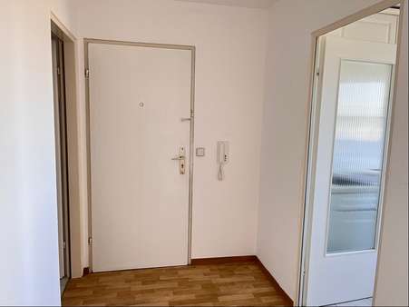Eingangsbereich Eingangsbereich - Etagenwohnung in 71334 Waiblingen mit 77m² kaufen