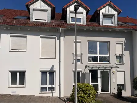 Waiblingen: Wunderschöne 4-Zimmer-Wohnung in sehr ruhiger Lage in Hegnach