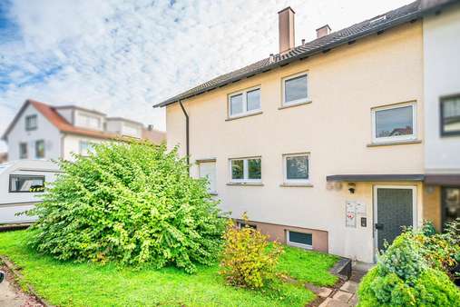Gebäudevorderseite - Zweifamilienhaus in 71332 Waiblingen mit 129m² kaufen