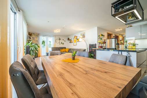 Wohn- und Esszimmer Wohn- und Esszimmer - Erdgeschosswohnung in 71336 Waiblingen mit 108m² kaufen