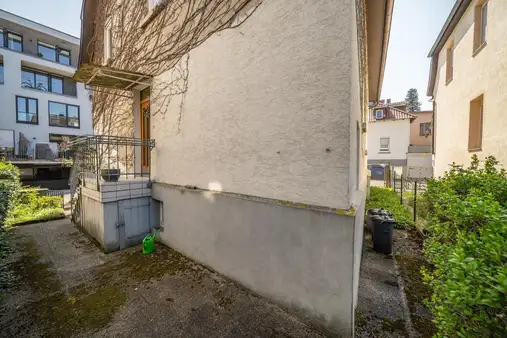 Waiblingen: Charmantes Zweifamilienhaus mit historischem Flair!