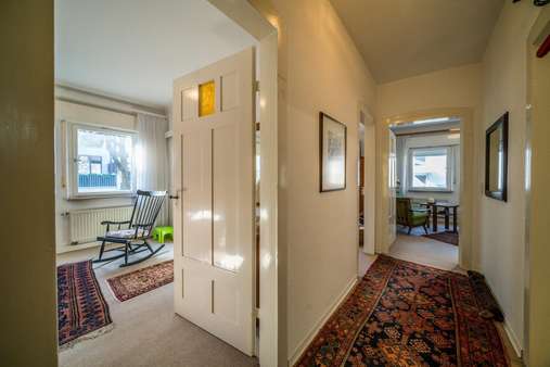 Flur EG Flur EG - Zweifamilienhaus in 71332 Waiblingen mit 163m² kaufen