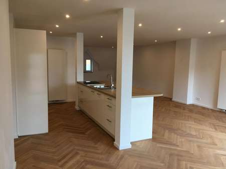 offene Einbauküche offene Einbauküche - Dachgeschosswohnung in 70199 Stuttgart mit 137m² kaufen