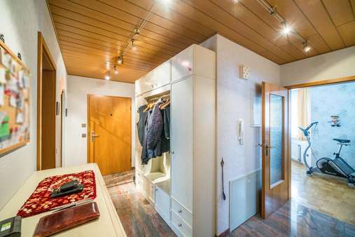 Flur - Etagenwohnung in 71334 Waiblingen mit 74m² kaufen