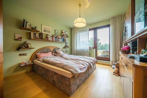 Schlafzimmer - Dachgeschosswohnung in 71334 Waiblingen mit 148m² kaufen