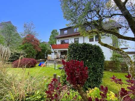 Außen Gartenseite - Etagenwohnung in 73663 Berglen mit 106m² kaufen