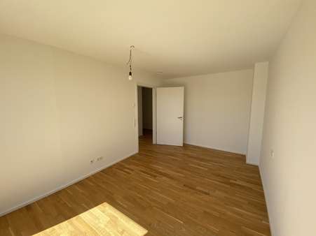 Schlafzimmer - Dachgeschosswohnung in 72108 Rottenburg mit 103m² mieten