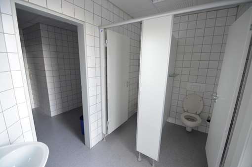 WCs - Büro in 71034 Böblingen mit 211m² mieten