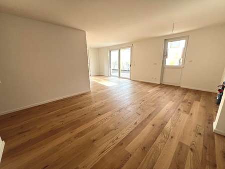 Wohn-/Essbereich - Etagenwohnung in 71229 Leonberg mit 84m² kaufen