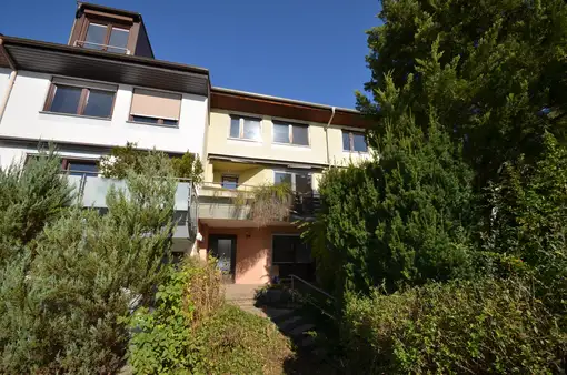 Praktisches Reihenmittelhaus mit viel Platz in begehrter Lage von Böblingen!