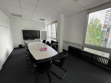 Besprechungsraum 2. OG - Büro in 71034 Böblingen mit 448m² mieten