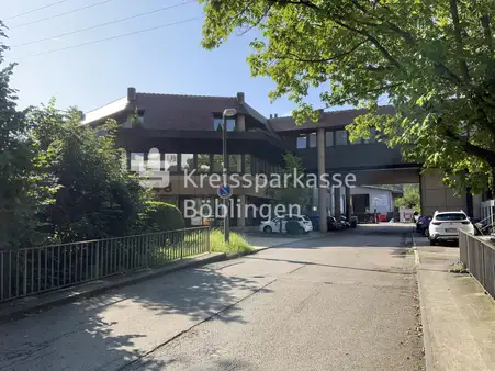 Exzellentes Firmenanwesen direkt beim Breuningerland