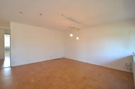 Familien(t)raum in Sindelfingen: 4,5 Zimmer mit Balkon, Garage & Stellplatz!