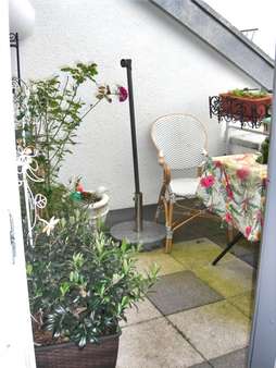 Dachterrasse - Dachgeschosswohnung in 71063 Sindelfingen mit 64m² kaufen