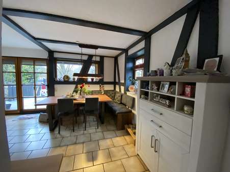 Essbereich Blick von Küche - Doppelhaushälfte in 71155 Altdorf mit 90m² kaufen