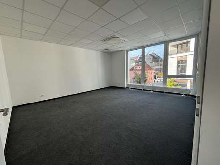 Büro - Büro in 71034 Böblingen mit 322m² mieten