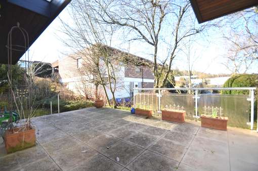 Terrasse - Bungalow in 71034 Böblingen mit 189m² kaufen
