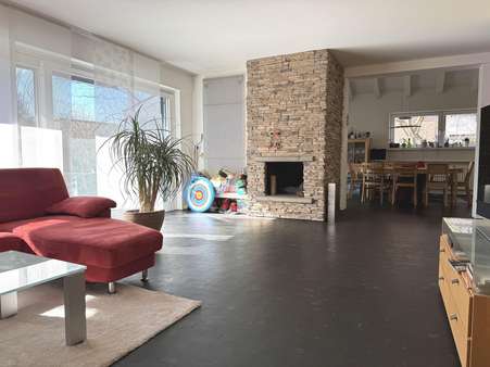 Wohnzimmer EG - Zweifamilienhaus in 71067 Sindelfingen mit 179m² kaufen