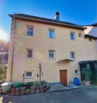 Hausansicht Rückseite Hausansicht Rückseite - Einfamilienhaus in 71134 Aidlingen mit 88m² kaufen