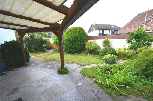Terrasse Terrasse - Doppelhaushälfte in 71101 Schönaich mit 120m² kaufen