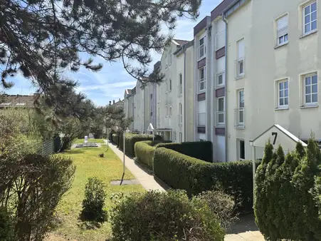 Vermietete 2-Zimmer-Wohnung mit Tiefgaragenbox in guter Lage von Böblingen