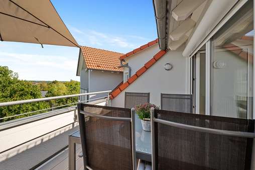 Loggia - Dachgeschosswohnung in 71155 Altdorf mit 97m² kaufen
