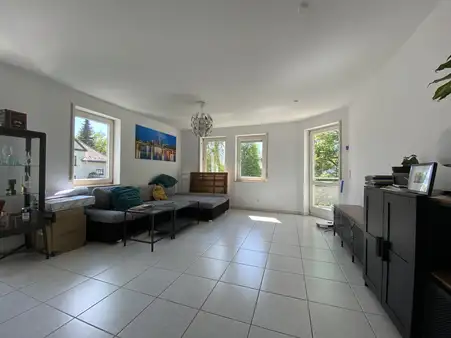 Helle 3,5-Zimmer-Wohnung in Böblingen mit Tiefgaragenstellplatz und Westbalkon auf der Waldburg !