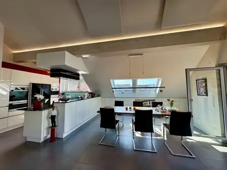 Luxuriöses Penthouse in Leonberg! 