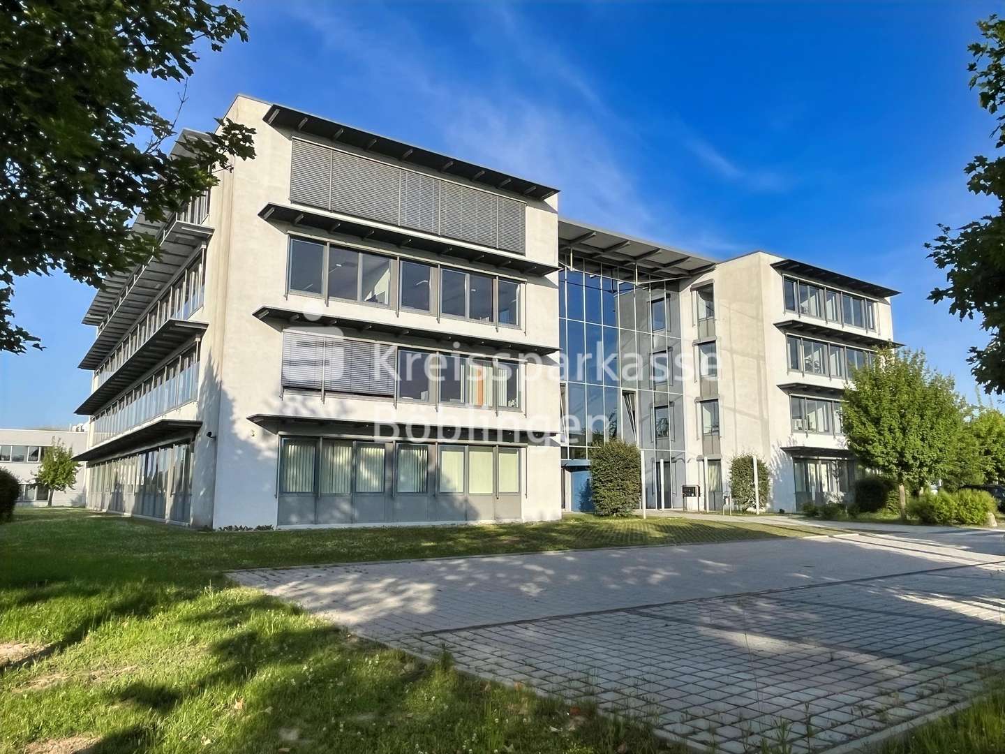 Außenansicht 1 - Büro in 71088 Holzgerlingen mit 391m² mieten