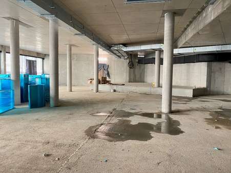 Ladeneinheit - Ladenlokal in 71034 Böblingen mit 1530m² mieten