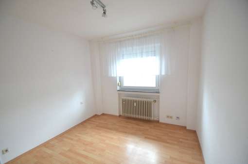 Zimmer - Etagenwohnung in 71032 Böblingen mit 74m² kaufen