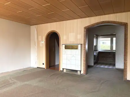Reihenmittelhaus mit sonniger Terrasse und Garten