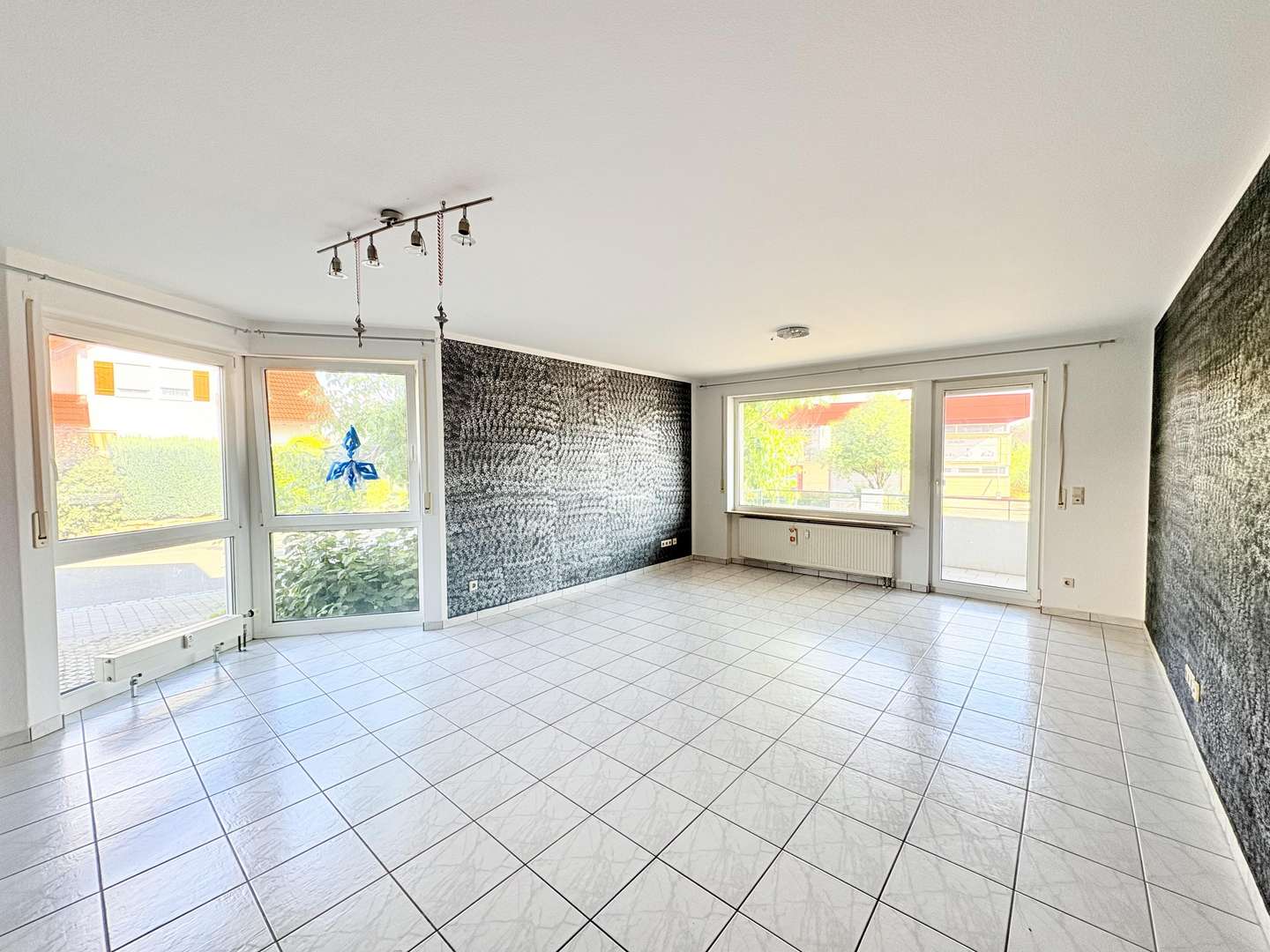 Großer Wohn-/Essbereich Großer Wohn-/Essbereich - Erdgeschosswohnung in 71155 Altdorf mit 91m² kaufen
