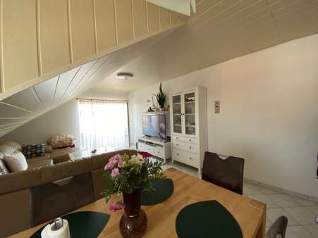 Wohn- und Essbereich - Dachgeschosswohnung in 71155 Altdorf mit 84m² kaufen