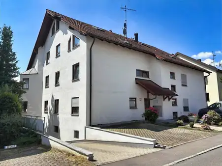 Attraktive 3-Zimmer-Wohnung in sehr guter Wohnlage und kleiner Wohneinheit.