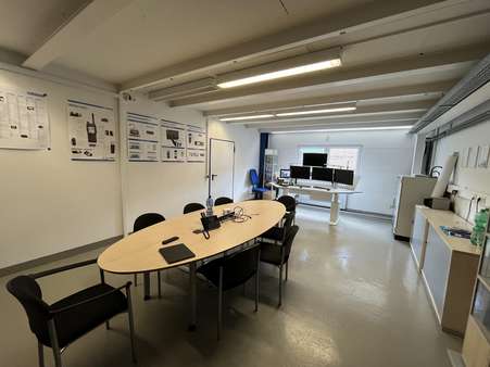 Besprechung/Schulung Besprechung/Schulung - Halle in 71139 Ehningen mit 740m² mieten