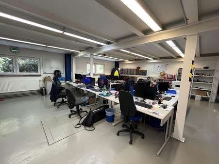 Büro Büro - Halle in 71139 Ehningen mit 740m² mieten