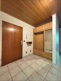 Diele / Garderobe Diele / Garderobe - Erdgeschosswohnung in 71034 Böblingen mit 94m² kaufen